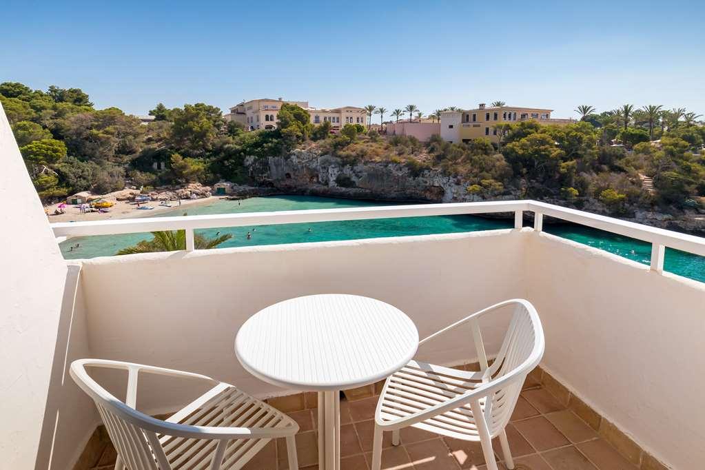 Hotel Barcel Ponent Playa Cala D´Or Exterior foto
